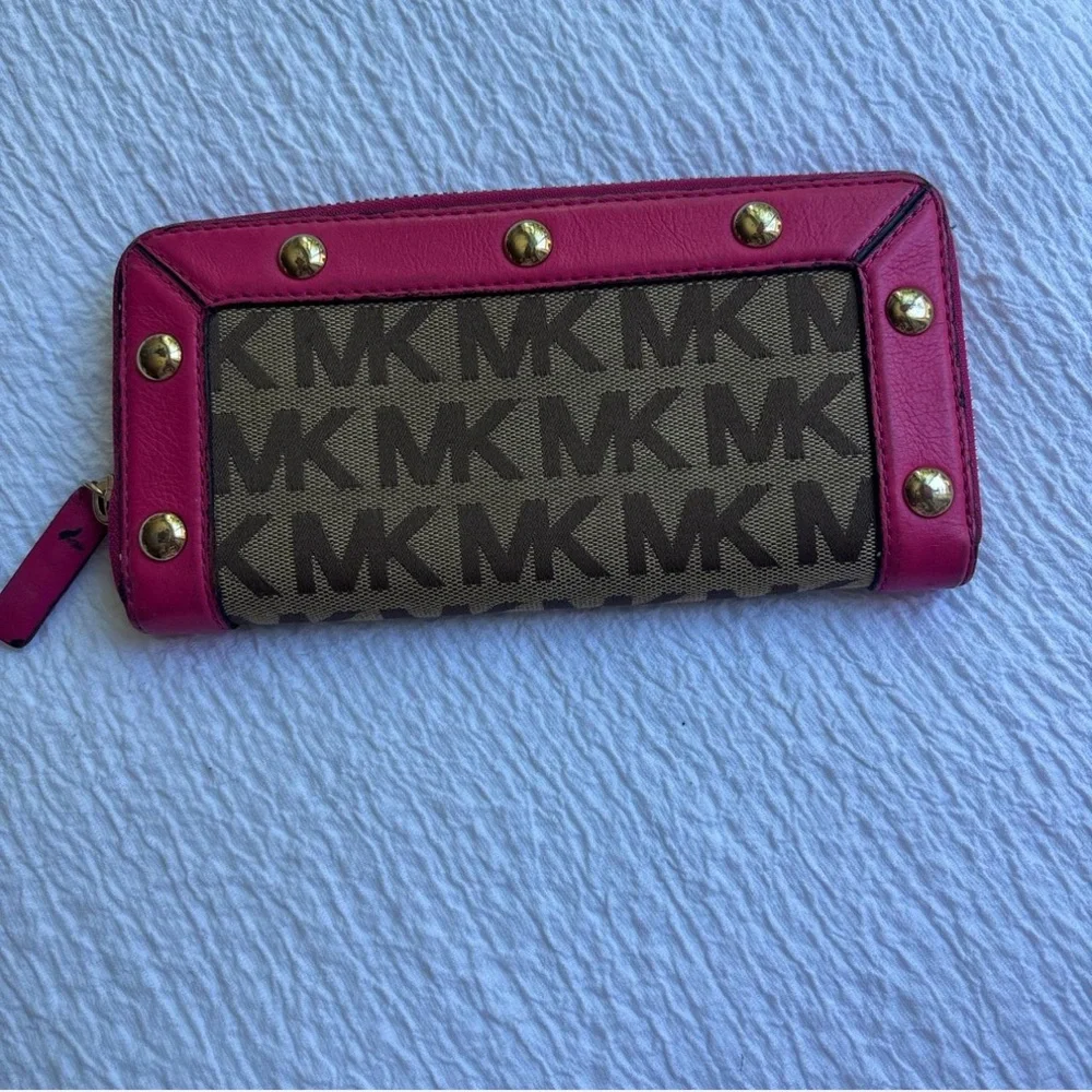 Michael Kors Fuchsia and Brown Logo Wallet - Picture 5 of 8